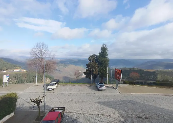 Douro Valley View Армамар
