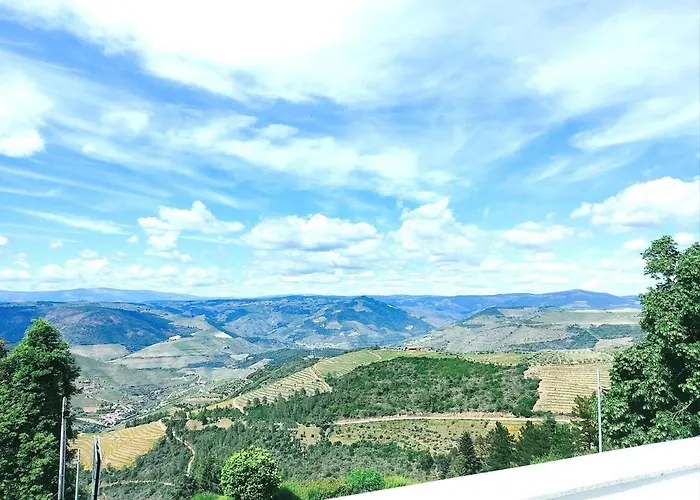Douro Valley View * بلدية آرمامار